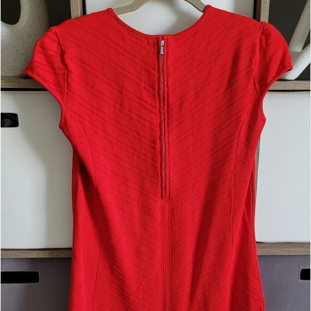 ♥️CACHE Elegant Fire Red Chevron Dress Size L - Picture 13 of 16